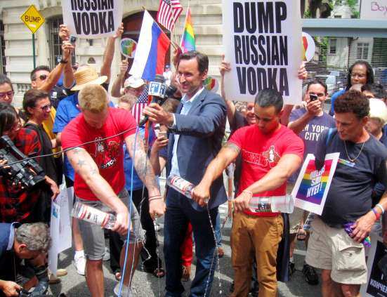 Vodka Dump Protest in front of Russian Consulate July 31 | Photo by Randy Gener