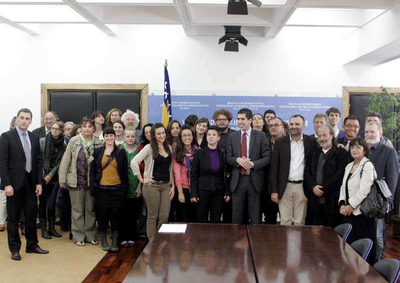 Meeting in the offices of Salmir Kaplan, Bosnian Federal Minister of Culture and Sports | Photo by Prijak Branimir