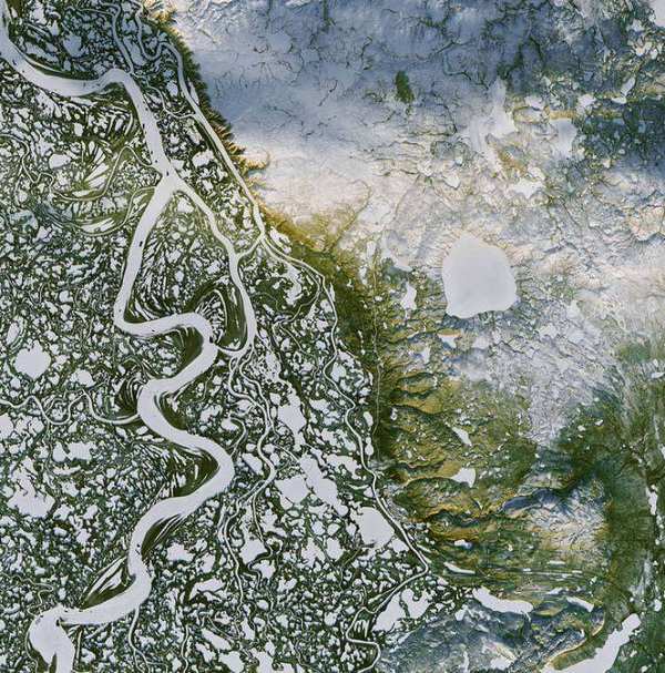 Mackenzie River in Canada's Northwest Territories