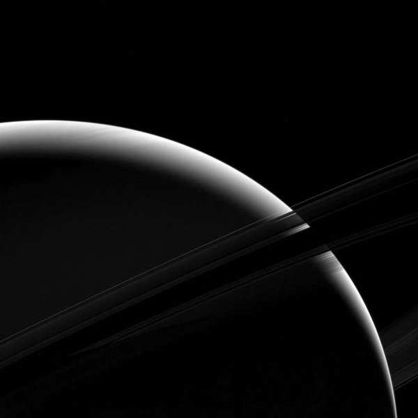 Silver of Saturn | Photo Credit: NASA/JPL-Caltech/Space Science Institute